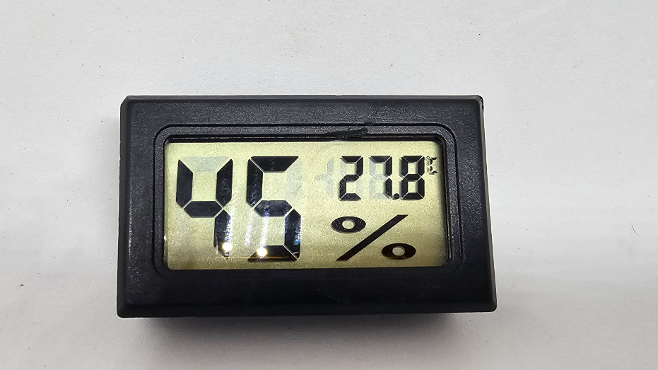 Digital Humidity and Temperature reader
